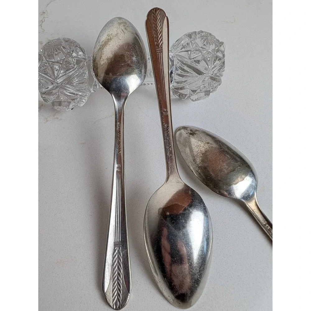 Vintage 1939 Wm Rogers Allure Silverplate Teaspoons Set of 3 Art Deco